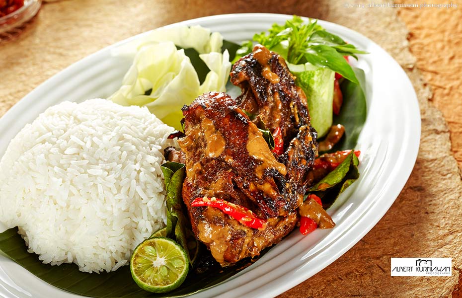 ayam-panggang-bumbu-930x-600