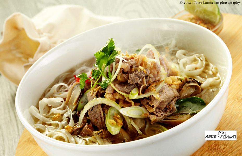 thai-extreme-beef-stick-noodle